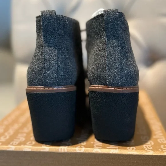 Dr. Scholl's Women's Aurora Gray Wedge Ankle Boots 3.25 Inches Wedge Heel Size 8 - Picture 7 of 16